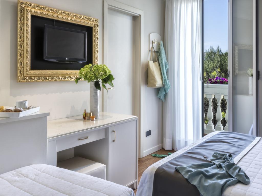 Novecento Suite Hotel Riccione Eksteriør bilde