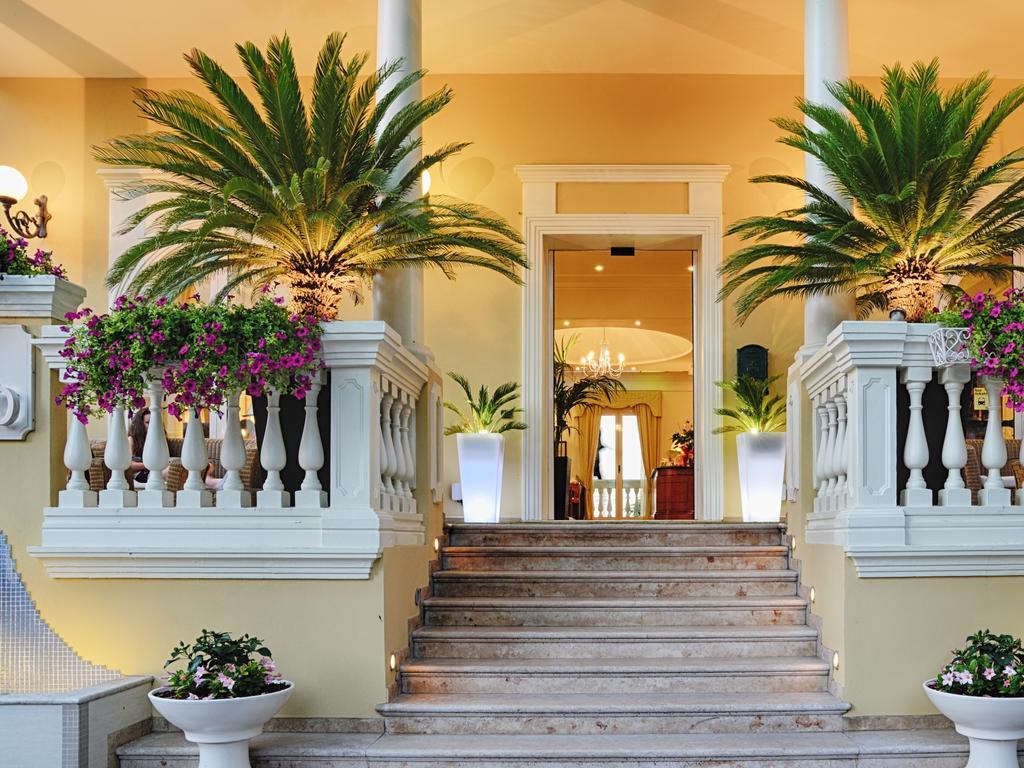 Novecento Suite Hotel Riccione Eksteriør bilde