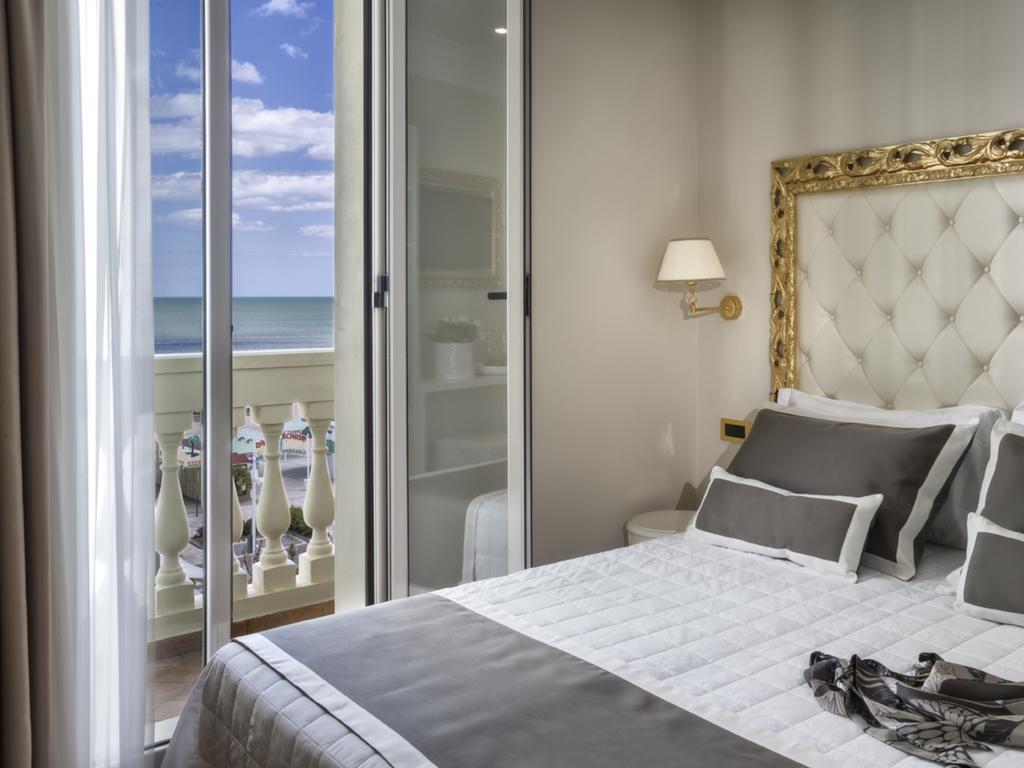 Novecento Suite Hotel Riccione Eksteriør bilde