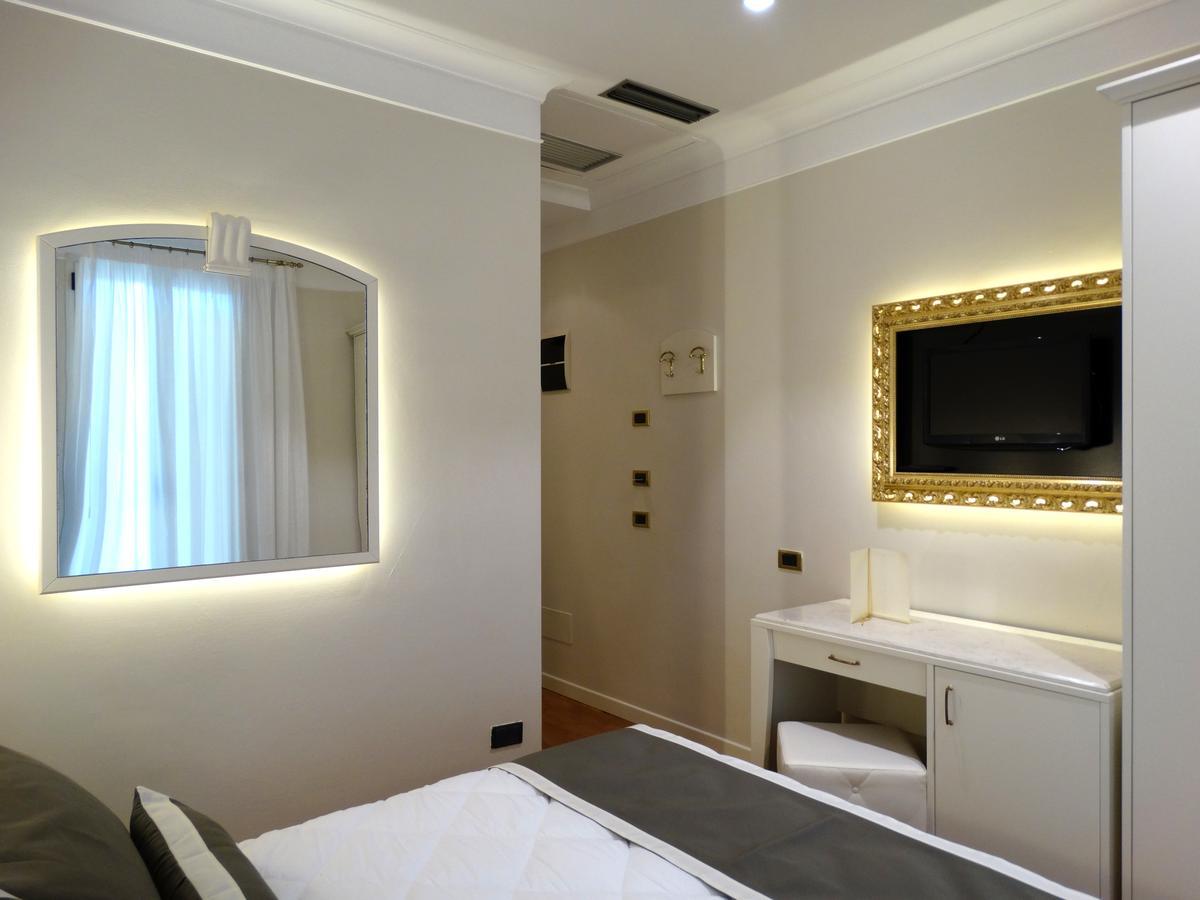 Novecento Suite Hotel Riccione Eksteriør bilde