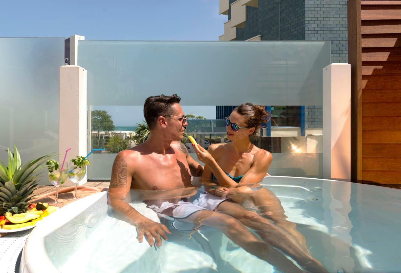 Novecento Suite Hotel Riccione Eksteriør bilde